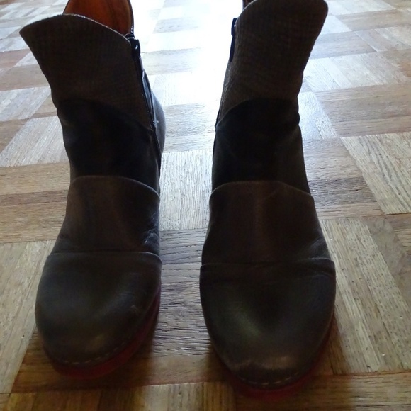 ART LEATHER  ANKLE BOOTS WITH HEEL - Picture 3 of 4